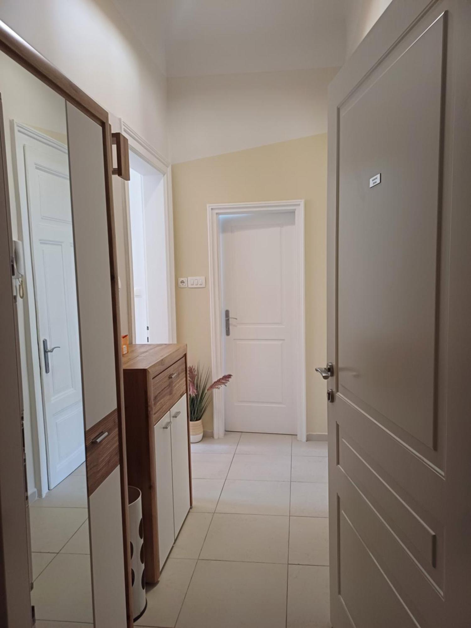 Apartment Zdenka - 100 M From The Beach Opatija Exterior foto